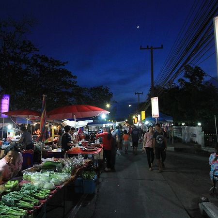 โรงแรมนางรอง Dış mekan fotoğraf