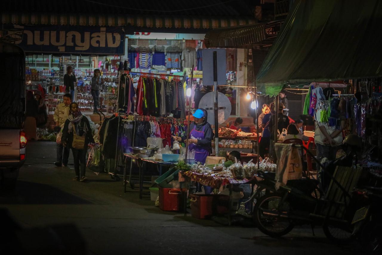 โรงแรมนางรอง Dış mekan fotoğraf